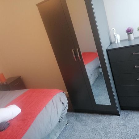Rossy Home Of Relaxations Stoke-on-Trent Bagian luar foto