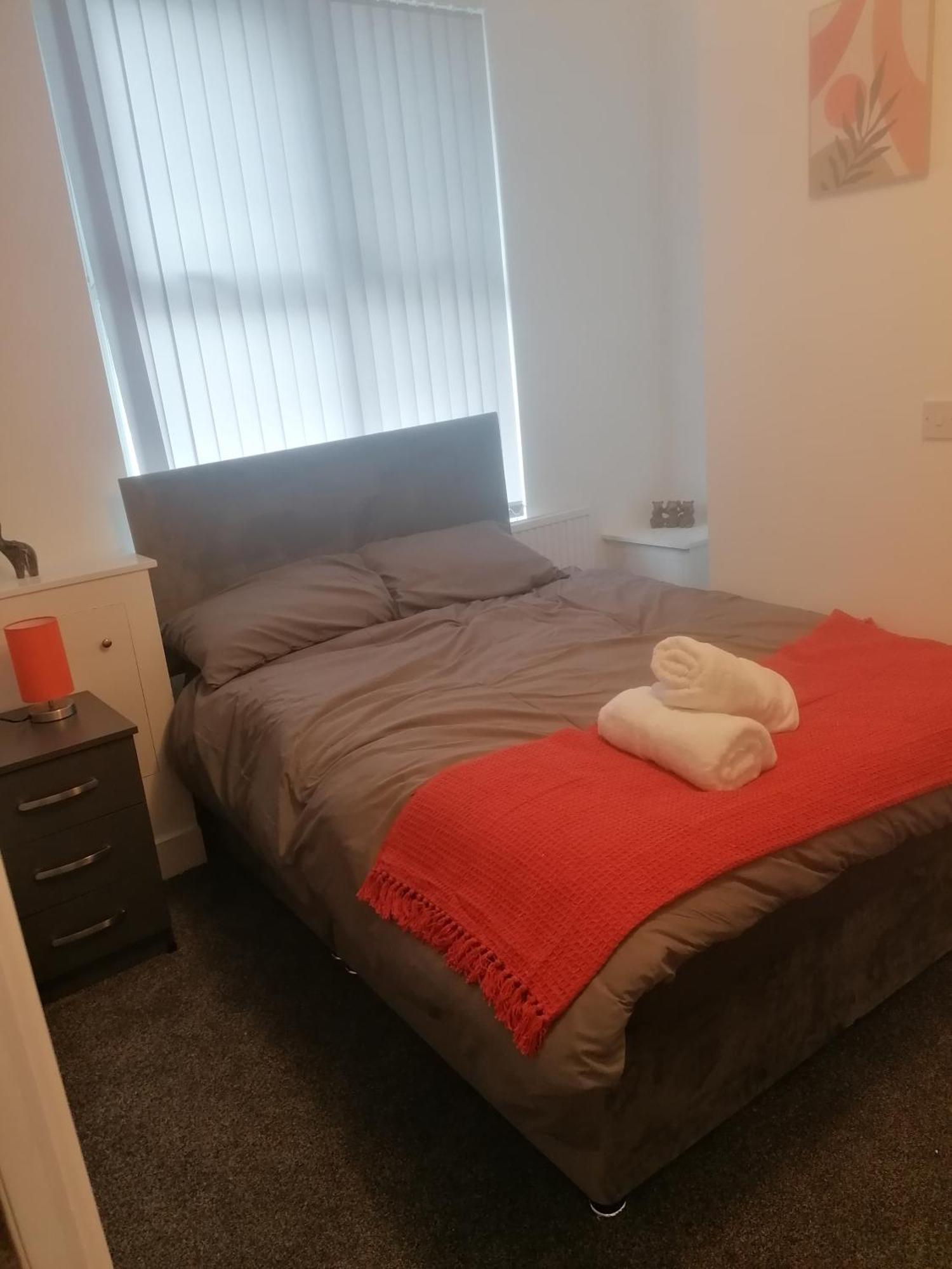 Rossy Home Of Relaxations Stoke-on-Trent Bagian luar foto